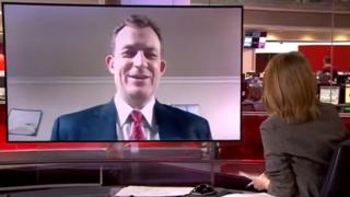 Профессор Роберт Келли разговаривает с BBC News из Пусана в пятницу