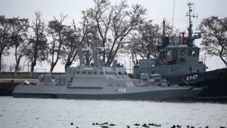 Украинский катер "Никополь" и рейдовый буксир "Яны Капу"