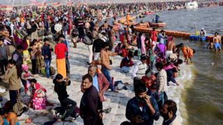 Crowds on the banks of the river in Allahabad