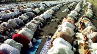 Ana yanka dabbobin layya bayan saukowa daga idi