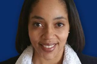 Aramis Ayala ayaa gafarnatooraha ku eedaysay in uu ku takrifalayo awooddiisa