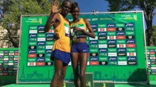 Paul Lonyangata n'umugore Purity Rionoripo batsinze ihiganwa rya marathon mu bahungu no mu bakobwa i Paris
