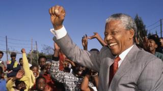 L'ancien président sud-africain Nelson Mandela