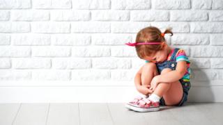 Pequeña llorando