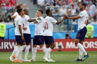 England players celebrate after Harry Kane scores the 6th goal against Panama.