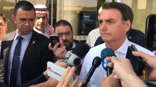 Bolsonaro concede entrevista