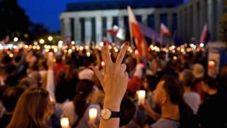 Польша, июль 2017 г. Поляки протестуют против перемен в юридической системе страны
