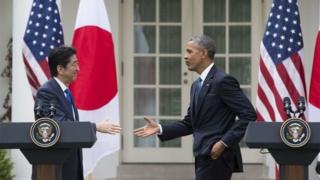 Abe iyo Obama ayaa noqday labadii hogaamiye ee ugu horreeyay ee saldhigaas booqda