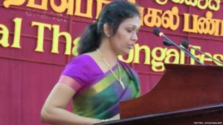 හිටපු අමාත්යවරිය යාපනයේ පැවති උත්සවයක් ඇමතූ අවස්ථාවක්