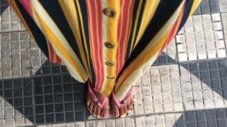 Estudante Laressa Teixeira de chinelo