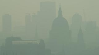 zagađeni London