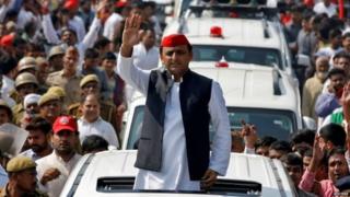 अखिलेश यादव