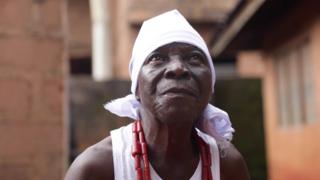Onye na-aha mmiri