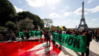 Các nhà tổ chức của phong trào Extinction Rebellion đã tuyên bố rằng công trình của Chenoweth đã truyền cảm hứng cho chiến dịch của họ