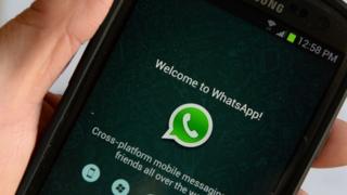 WhatsApp en un móvil