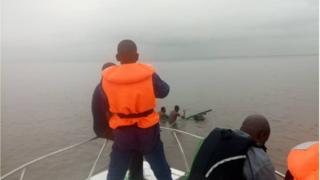Awọn oṣiṣẹ LASWA ni oju agbami kan