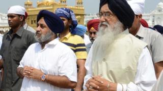 ਸੁਖਬਾਰ ਬਾਦਲ ਅਤੇ ਪਰਕਾਸ਼ ਸਿੰਘ ਬਾਦਲ