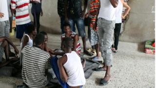 Abimukira mu kigo kibakira muri Libya