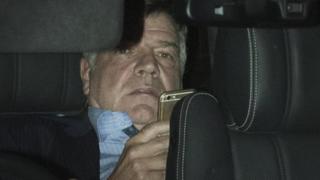 Ya bar matsayin kocin ne sabo da an gano ya aikata ba dai-dai ba