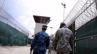 Ubushikiranganji bwo kwivuna abansi buvuga ko abanyororo basigaye i Guantanamo Bay bashika 61