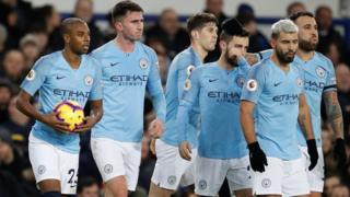 Manchester City đang có ưu thế