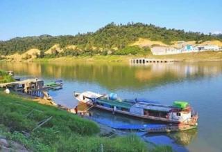 စက်လှေတွေ မထွက်ဖြစ်တာ တစ်ပတ်ကျော်ရှိပြီ
