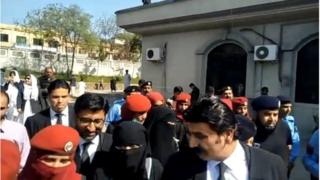 و ہندو بہنوں کے مبینہ اغوا اور جبری طور پر مذہب قبول کرنے کے کیس