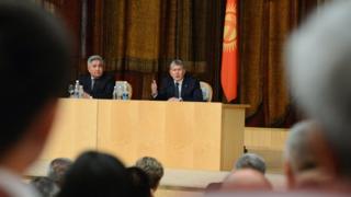 Алмазбек Атамбаев Орусияда жашаган кыргызстандыктар менен жолугушту