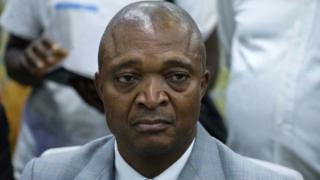 Emmanuel Ramazani Shadary ni we mukandida ushyigikiwe na Perezida Joseph Kabila wa Kongo, wifuza ko ari we wamusimbura ku butegetsi