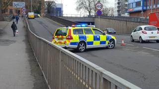 Police activity in the centre of Reading