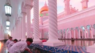 Brunei ni taifa dogo lakini tajiri sana