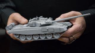 Модель танка Т-90