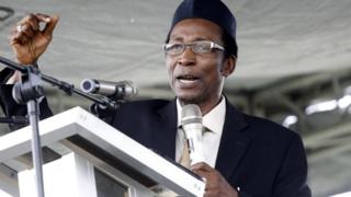 Sheikh Ahmed Mohammed Awal speaking in Monrovia