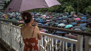支持“反送中”运动群众于香港九龙参与“光复红土”游行(17/8/2019)