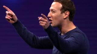 Марк Цукерберг на конференции F8