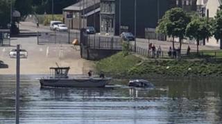 Car in water at Renfrew Ferry