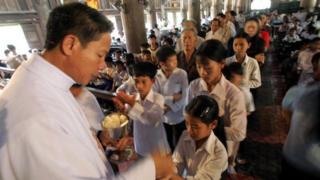 đưa Đảng vào Đạo, tôn giáo, giáo dân