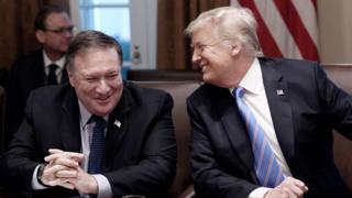 Ba ủy ban của Hạ viện đã yêu cầu Ngoại trưởng Hoa Kỳ Mike Pompeo lật lại các hồ sơ liên quan đến thỏa thuận của chính quyền Trump với Ukraine