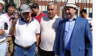 Канатбек Исаев тарапташтары менен