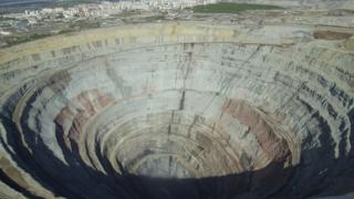 deep hole in Russia