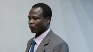 Dominic Ongwen avuga ko ivyo aregwa bibazwa LRA ngo siwe vyega