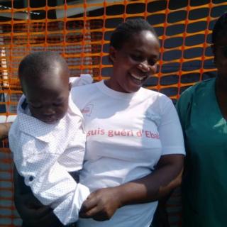 Umugore n'umwana we bakize Ebola