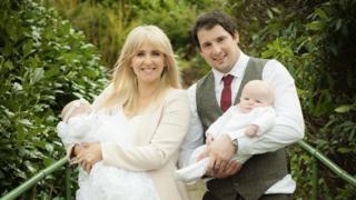 Lizzie a Danny Jones