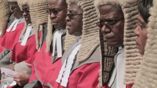 Aworan awọn adajọ agba