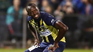 usain bolt, athletisme, football, sport