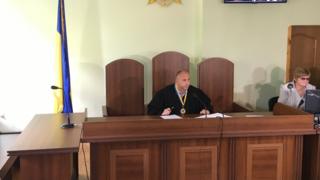 суд