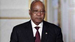 Depuis quelques temps, Zacob Zuma, est mis en cause dans des scandales de corruption.