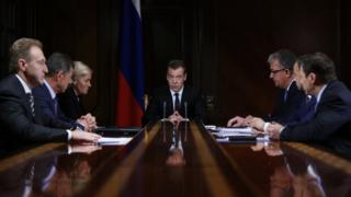 Премьер-министр России Дмитрий Медведев проводит совещание