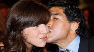 Diego Armando Maradona y su hija Giannina
