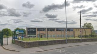 Bradford 'extremism Claims' School In Outstanding Award - Bbc News